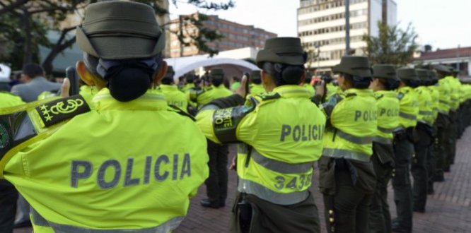 La Veeduría Distrital recomienda mayor divulgación de los Comités Civiles de Convivencia para que la ciudadanía manifieste sus quejas y reconocimientos sobre la actuación de la Policía La Veeduría Distrital recomienda mayor divulgación de los Comités Civiles de Convivencia para que la ciudadanía manifieste sus quejas y reconocimientos sobre la actuación de la Policía