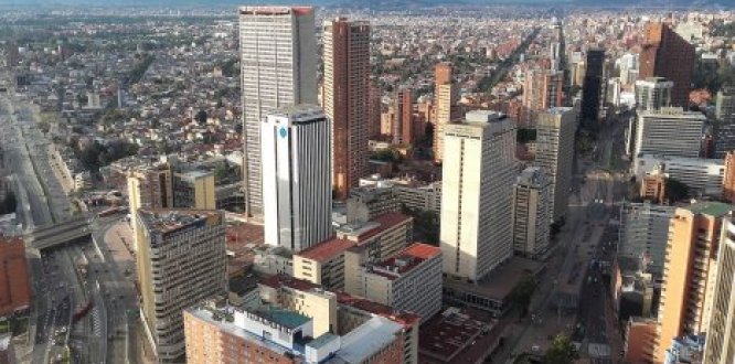 Diez años reconociendo el ejercicio del control social en Bogotá Diez años reconociendo el ejercicio del control social en Bogotá