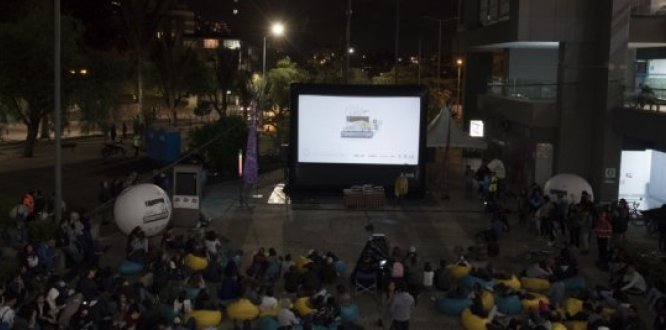 Viva una noche de cine en el Hospital San Juan de Dios Viva una noche de cine en el Hospital San Juan de Dios