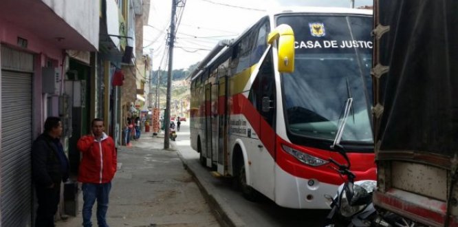 Distrito acerca oferta de justicia a los barrios a través de dos Casas de Justicia Móvil Distrito acerca oferta de justicia a los barrios a través de dos Casas de Justicia Móvil